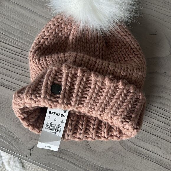 Express cold weather beanie Pom Pom white fur knit hat - Picture 3 of 3